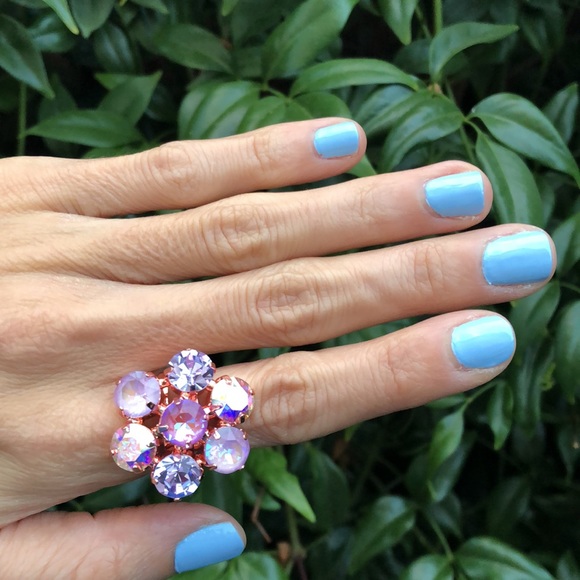 Aurora Borealis, Lavender + Rose Gold Crystal Flower Statement Cocktail Ring - Picture 3 of 8